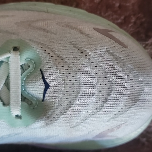 Hoka Arahi 6 Pastel Mint and Lavender Running Shoes - Picture 6 of 15